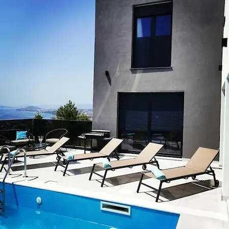 Vila Perla *