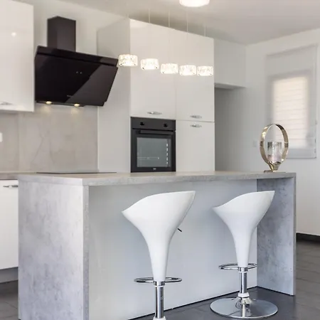 Vila Perla Podstrana